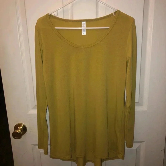 Lularoe top - Picture 1 of 3